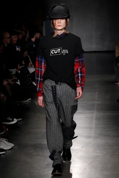 Look 35